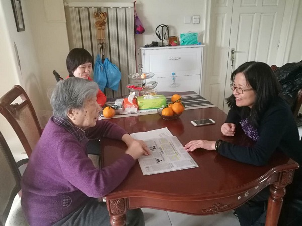 北大六院领导春节前慰问医院老专家 (1).jpg 北大六院领导春节前慰问医院老专家 (1).jpg