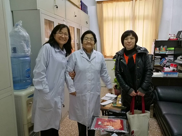 北大六院领导春节前慰问医院老专家 (7).jpg 北大六院领导春节前慰问医院老专家 (7).jpg