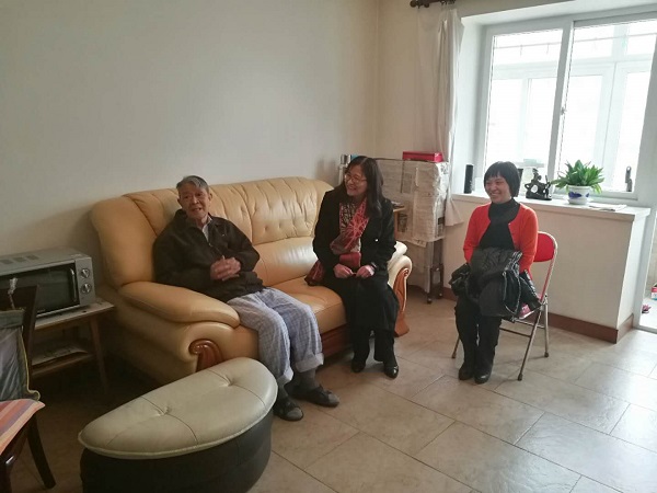 北大六院领导春节前慰问医院老专家 (8).jpg 北大六院领导春节前慰问医院老专家 (8).jpg